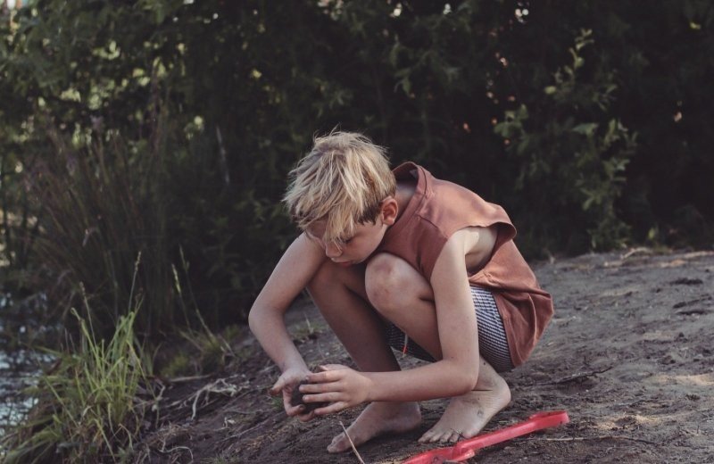 Water critter party - the pond is your safari