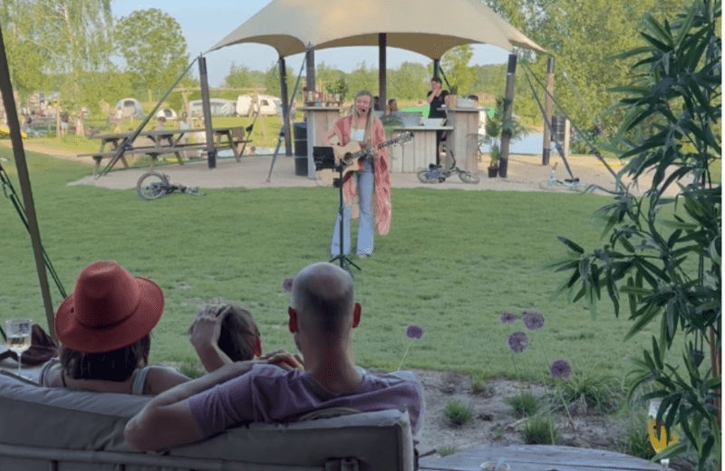 Sunday, April 5: Lazy Sunday Session with Melanie Ryan